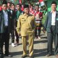 Kepala KUA Kec.Robatal bersama Panitia saat melepas Pawai