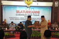 Suasana penyerahkan SK dari Gubernur Jatim