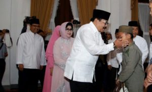 Gubernur dan wagub Jatim gelar Buka bareng Anak yatim