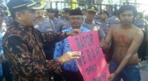 DPRD Sumenep dapat Hadiah Raport Merah dari FPRS