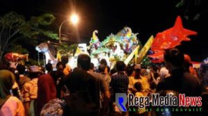 Warga Sampang Antusias Tonton Festival Daoel Combodug