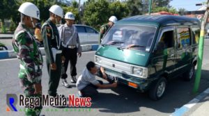 Gelar Operasi Kamtib Terpadu, Polisi Militer Copot Atribut TNI di Kendaraan Warga Sipil