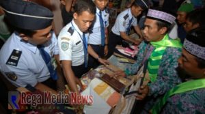 Berangkat ke Tanah Suci, Kemenag  Larang CJH Pamekasan Bawa Obat Kuat & Jimat