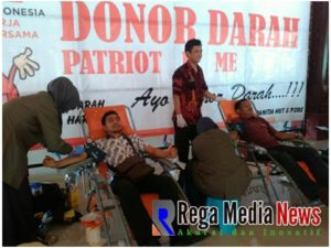 Sambut HUT RI Ke 72, Sejumlah Wartawan Sampang Ikut Donor Darah