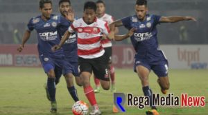 Madura United Bungkam Arema FC Dengan Skor 2-0