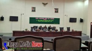 Paripurna PU Fraksi Tentang Nota Penjelasan Bupati Sampang Terhadap Raperda Perubahan APBD TA 2017 Gagal Dilaksanakan