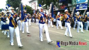 Penampilan Drumband Gita Abdi Praja IPDN Dan Fashion On The Road Lenggang Batik Madura Meriahkan Hari Jadi Kabupaten Sampang Ke 394