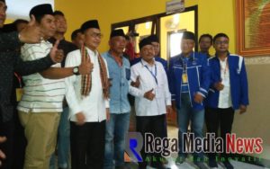 Pasangan Hisbullah Daftar Pertama Ke KPU Sebagai Bakal Calon Bupati Dan Wakil Bupati Sampang