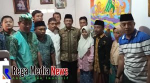 Mantan Ketua MK Mahfud MD, Kunjungi Rumah Guru Yang Tewas di Aniaya Siswanya