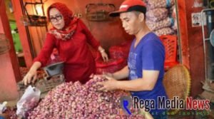 Pekan Depan, Harga Cabai dan Bawang Di Pasar Tradisional Sumenep Merosot