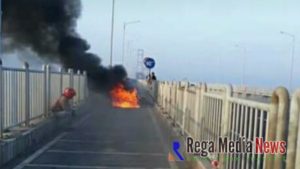Laka di Jembatan Suramadu, Dua Sepeda Motor Hangus Terbakar