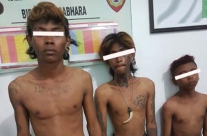 Polisi Ciduk Tiga Anak Punk Di Bangkalan