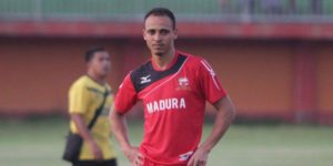 Peter Odemwingie Bakal Kembali Ke Madura United