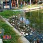 Salah satu Tempat Rekreasi Kota di Bangkalan, tepatnya dibelakang Stadion Gelora Bangkalan (SGB) dalam kondisi adanya sampah berserakan.