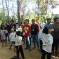 Suasana saat anak - anak di Desa Bulay, Kecamatan Galis, Kabupaten Pamekasan, mengikuti aneka perlombaan tradisional 