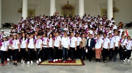 Presiden Jokowi bersama para pegiat olahraga