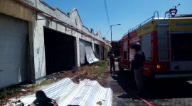 Kondisi beberapa kios di Pasar Ki Lemah Duwur, Bangkalan, pasca di dilalap si jago merah.