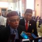 Rektor University Collage Bestari (UCB) Prof. Datuk Haji Tengku Mahmud saat di wawancarai sejumlah awak media.