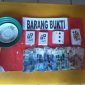 Barang bukti yang diamankan perugas Polsek Tanjungbumi, Bangkalan, usai melakukan penangkapan pelaku perjudian.