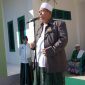 KH. Najibul Khior, Syuriah PCNU Pamekasan yang bertindak sebagai Komandan Upacara HUT RI ke-73.