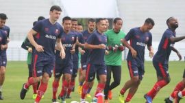 Pemain Madura United saat jalani latihan.
