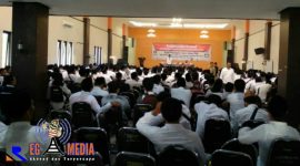 Seluruh anggota PPS PSU Pilkada Sampang tengah memadati gedung BPU, Sampang.
