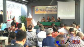 Suasana saat berlangsungnya kegiatan sosialisasi tentang perda kepada warga Kelurahan Karang Mekar, Kecamatan Cimahi Tengah, Kota Cimahi.