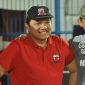 Manajer Madura United (Haruna Soemitro), Presiden Madura United (Achsanul Qosasi), Pelatih Madura United (Gomes De Oliviera).
