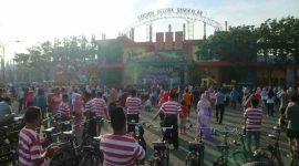 Peserta Senam Aerobik di depan Stadion Gelora Bangkalan