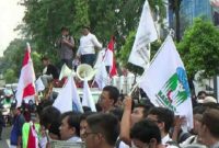 Peserta Aksi Mahasiswa menuntut Jokowi mundur Dari Jabatan Presiden