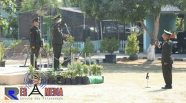 Komandan Kodim 0828 Sampang, Letkol CZI Ary Syahrial, pimpin upacara HUT TNI ke 73.