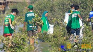 Aksi Bersih-Bersih Oleh Truman Diapresiasi Kodim 0828 Sampang