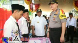 Wakapolda Jatim Brigjen Pol M. Iqbal saat memantau langsung pelaksanaan PSU Pilkada Sampang ke beberapa TPS didampingi Pj Bupati Sampang, Kapolres Sampang dan Dandim 0828 Sampang.