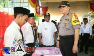 Pastikan PSU Pilkada Sampang Aman, Wakapolda Jatim Pantau Langsung ke TPS