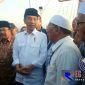 Tampak berdampingan dengan Presiden RI Joko Widodo, Gubernur Jawa timur Soekarwo dan beberapa tokoh ulama', saat berada di tol jembatan Suramadu.