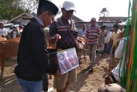 Saedi Cb Humas FKPR saat menggalang dana