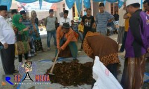 Mayoritas Bertani, TMMD Ke 103 Berbagi Ilmu Melalui Penyuluhan Pembuatan Pupuk Non Organik