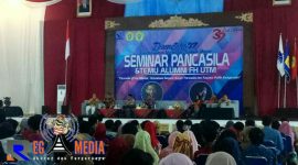 Suasana Pelaksanaan Seminar Pancasila di Gedung Pertemuan Universitas Trunojoyo Madura
