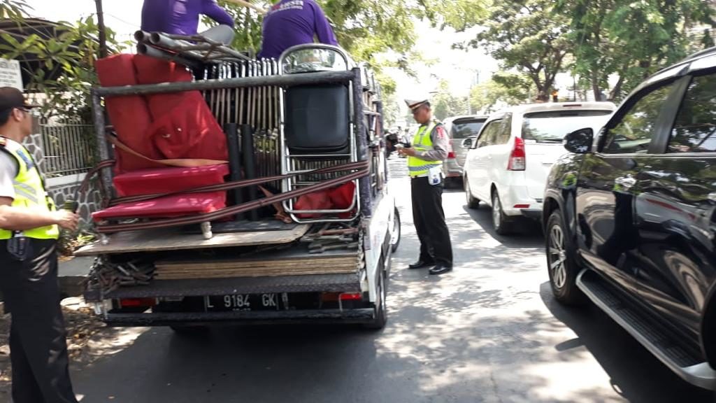 Satu Jam Lakukan Operasi Zebra, Kanitlantas Polsek Sawahan ‘Panin’ Pelanggar