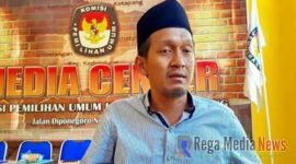 Ketua KPUD Sampang (Syamsul Mu'arif).