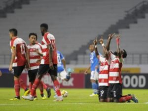 Madura United Tundukkan Persib Bandung Di Stadion Batakan