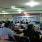Suasana tengah berlangsungnya kegiatan rekapitulasi dan penetapan hasil penghitungan suara tingkat kabupaten dalam Pemungutan Suara Ulang (PSU) Pilkada Sampang oleh KPUD setempat.