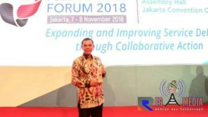 Jusuf Kalla Berikan Penghargaan Top 40 Inovasi Pelayanan Publik Kepada Cimahi