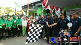 Pj Bupati Sampang H. Jonathan Judianto didampingi Kapolres Sampang dan Dandim 0828 Sampang, membuka secara langsung Gebyar Germas dalam rangka peringatakan HKN di Gor Indor.