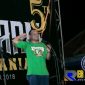 Pj Bupati Sampang (Jonathan Judianto) saat memberikan sambutan dalam acara malam puncak Unniversary Trunojoyo Mania yang ke-5.