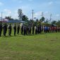 Warga Merauke saat mengikuti gelar upacara peringatan Hari Pahlawan.