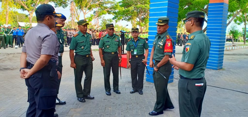 Danrem 082/CPYJ Pimpin Apel Kesiapan Pengamanan Kunker Presiden RI-I di Lamongan