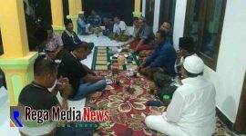 Suasana Sagtas TMMD bersama tokoh masyarakat saat rapat koordinasi di halaman Musholla Balai Desa Durin Timur