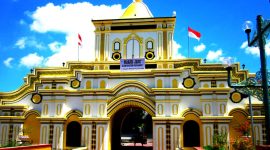 Masjid Jami' di Kabupaten Sumenep, Madura.
