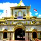 Masjid Jami' di Kabupaten Sumenep, Madura.